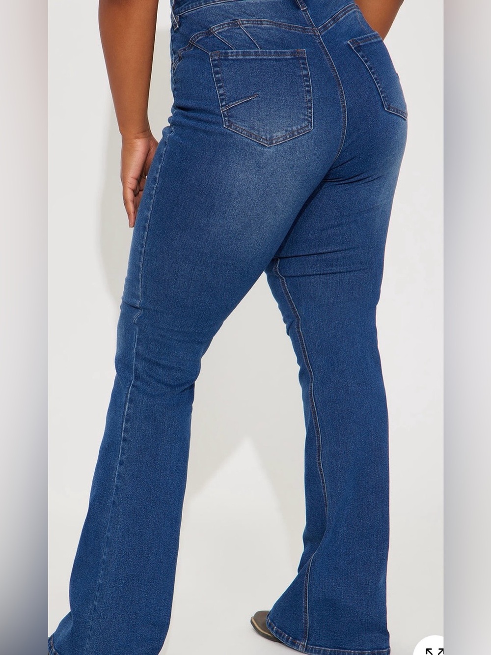 NWT fashion nova tall girl booty lifting Mid-Rise Blue Flare Jeans size 14 - Picture 3 of 3